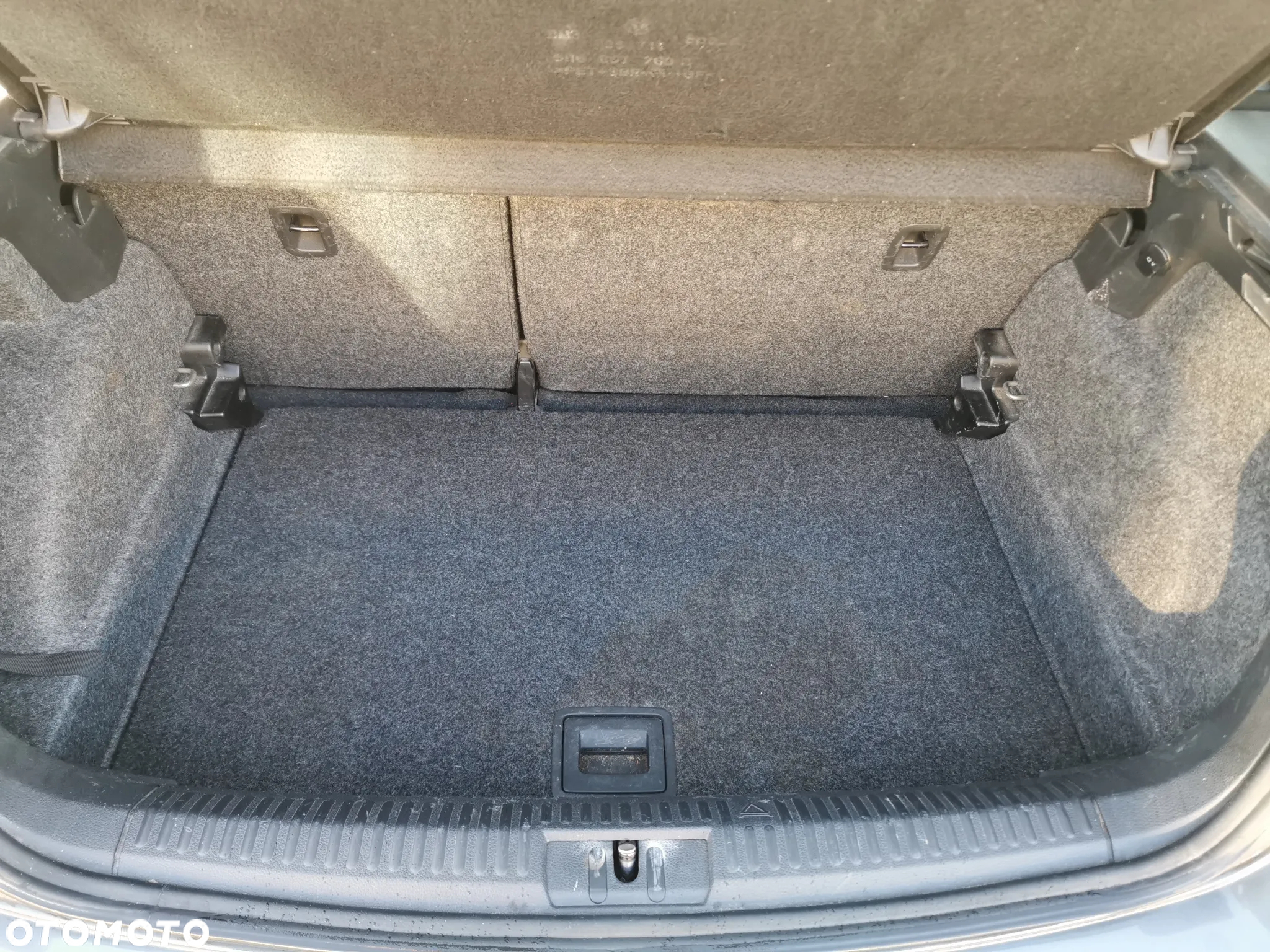 Volkswagen Polo 1.6 TDI DPF Highline - 12