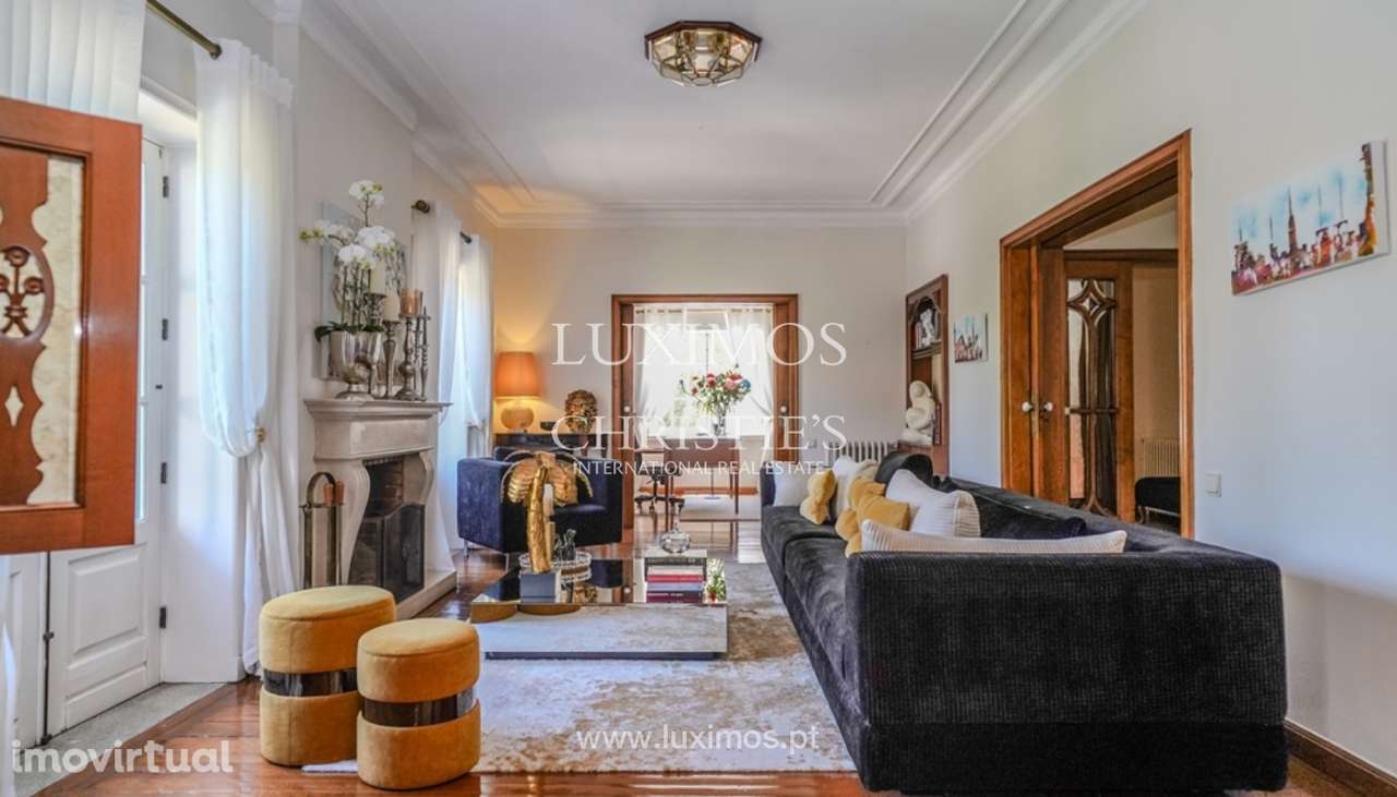 Moradia V5 com jardim e piscina, para venda, em Vila Nova de Famalicã - Grande imagem: 2/25