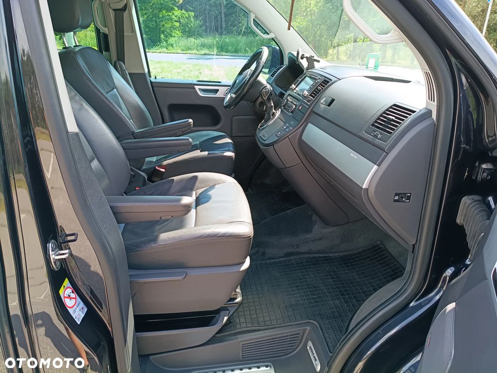 Volkswagen Multivan - 14