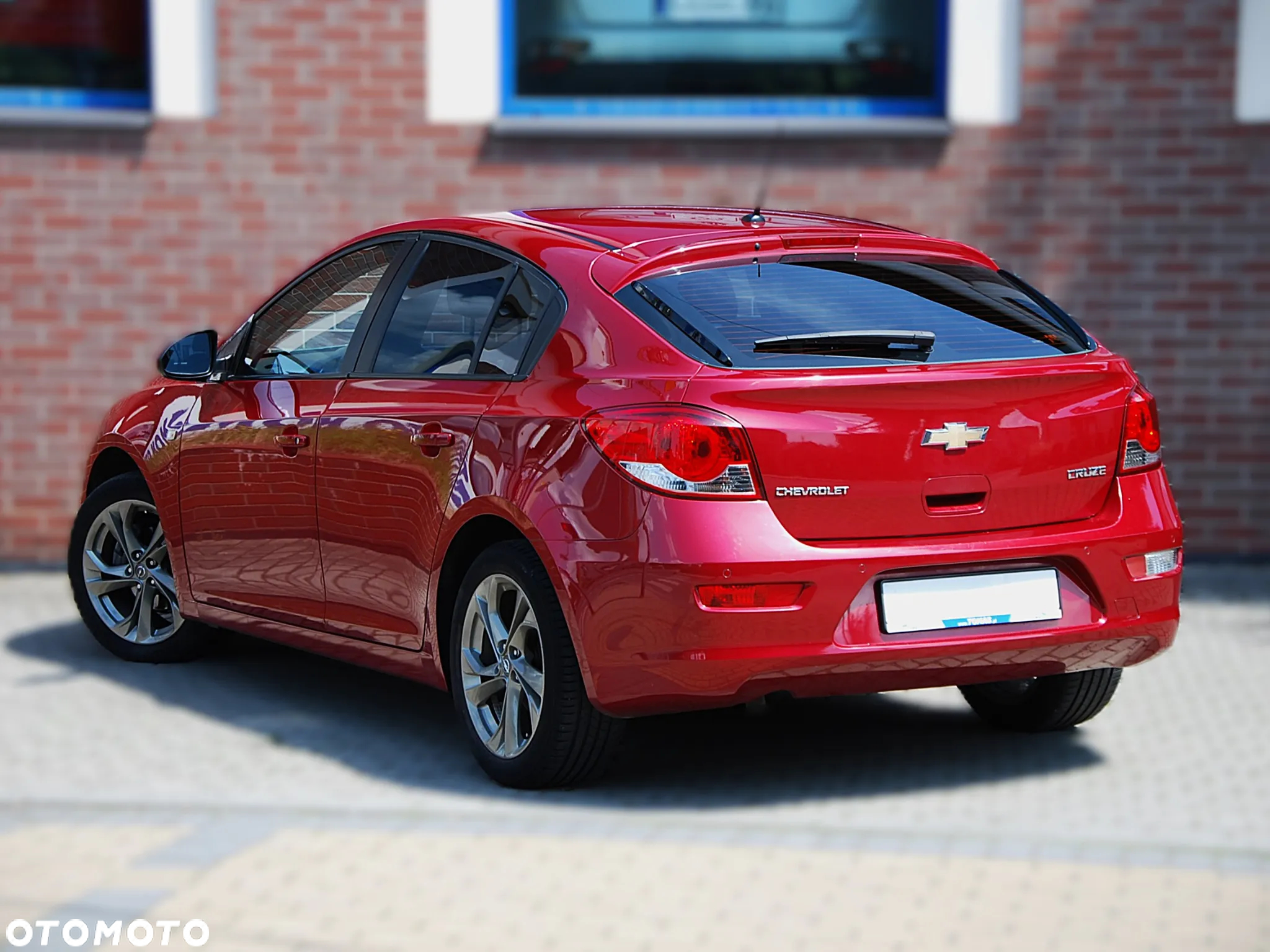 Chevrolet Cruze 1.6 LS+ - 12