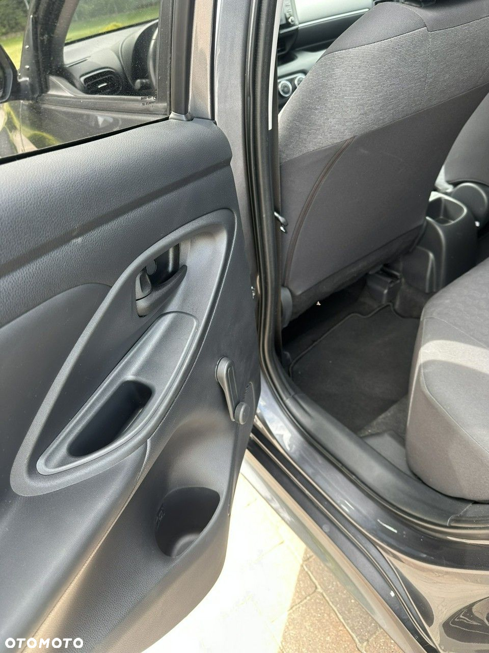 Toyota Yaris - 20