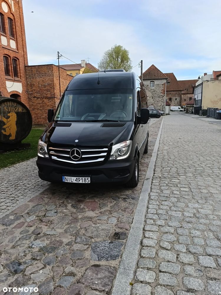 Mercedes-Benz Sprinter - 1