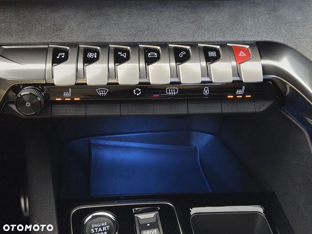 Peugeot 3008 1.6 PureTech Hybrid4 PHEV GT S&S EAT8 - 22