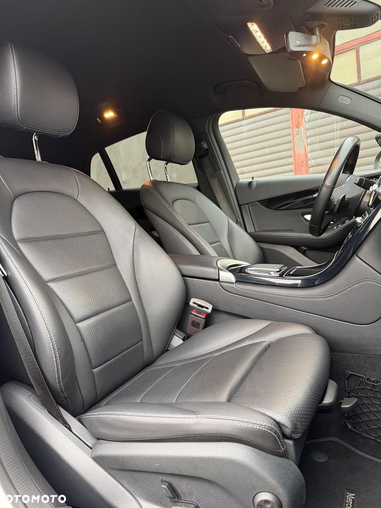 Mercedes-Benz GLC 300 d 4Matic 9G-TRONIC - 16