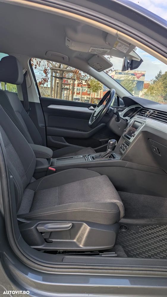 Volkswagen Passat Variant 2.0 TDI DSG Comfortline - 18