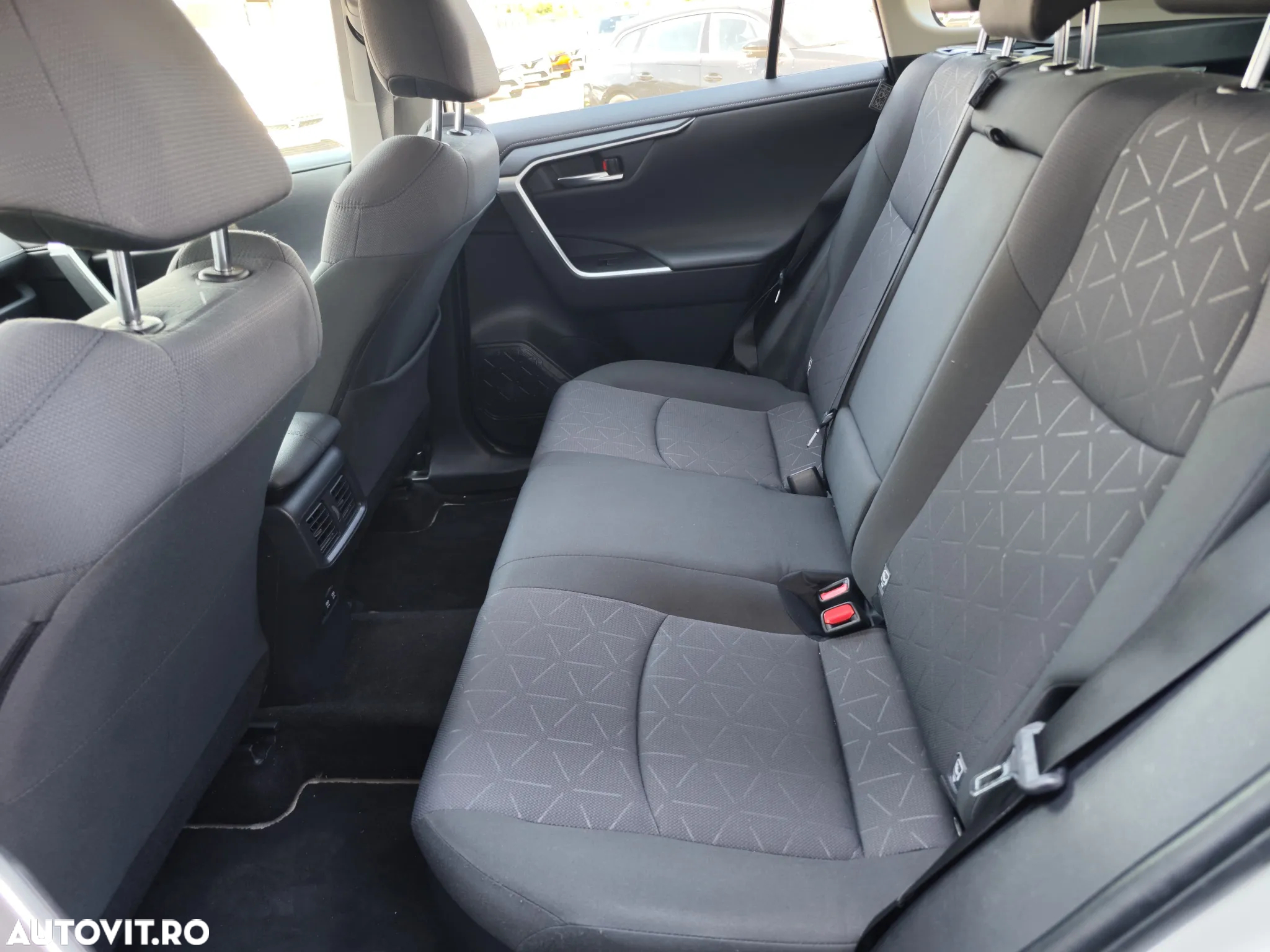 Toyota RAV4 2.5 Hybrid VVT-iE 4x2 Dynamic - 11