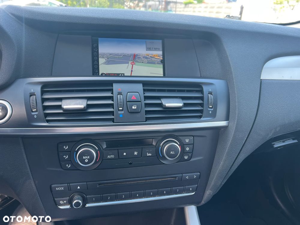 BMW X3 xDrive20d - 13