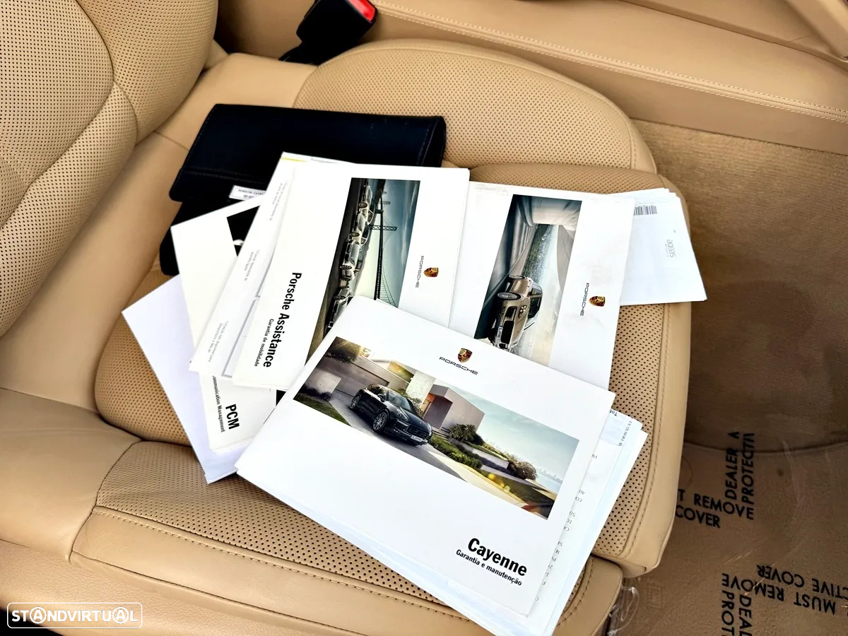 Porsche Cayenne Platinum Edition - 29