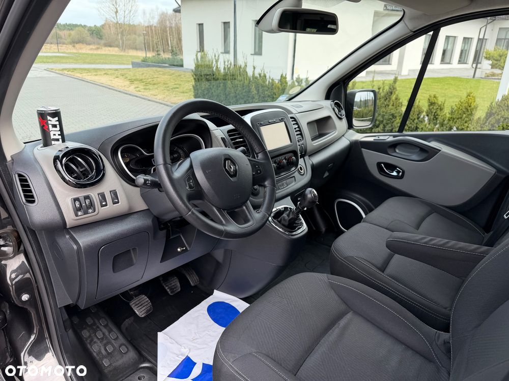Renault Trafic - 12