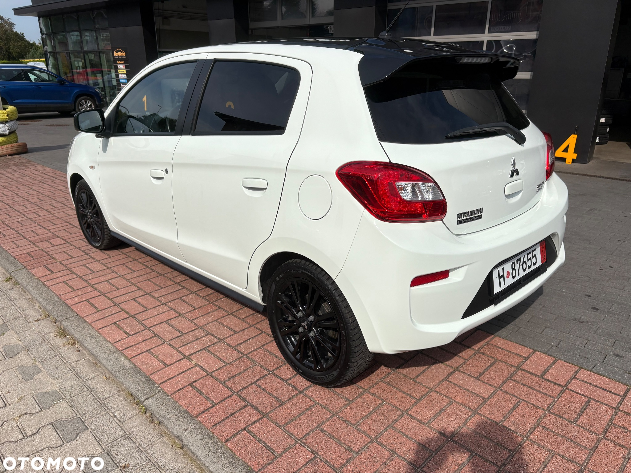 Mitsubishi Space Star 1.2 Clear Tec CVT Diamant Edition+ - 4