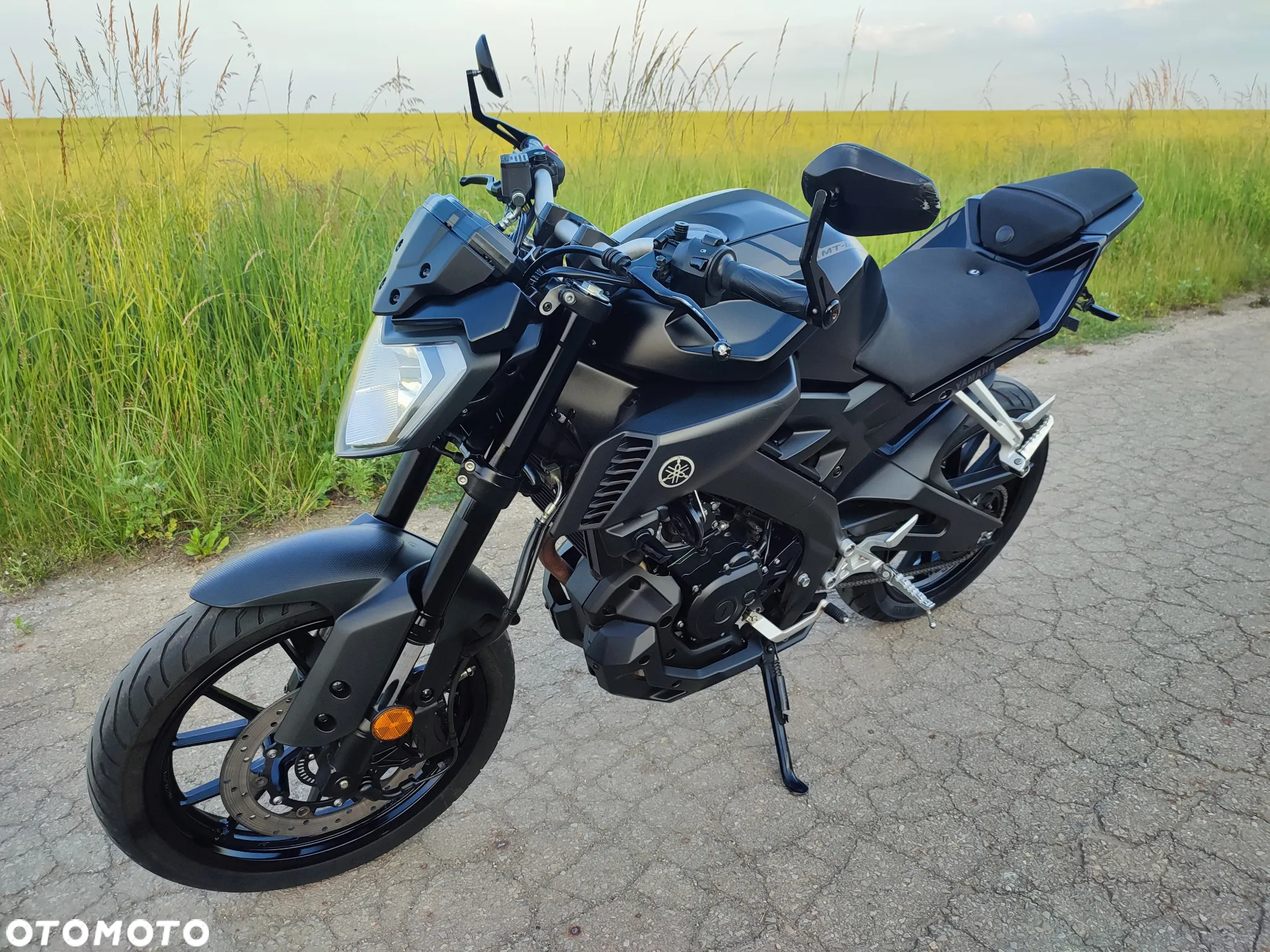 Yamaha MT - 27