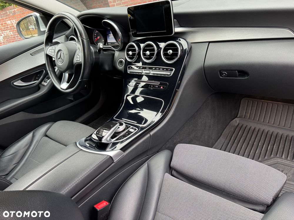 Mercedes-Benz Klasa C - 33