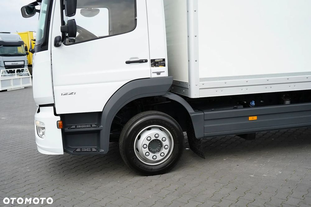 Mercedes-Benz ATEGO / 1221 / ACC / EURO 6 / KONTENER + WINDA / 17 PALET - 18