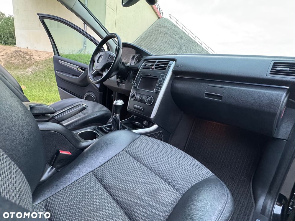 Mercedes-Benz Klasa B 160 BlueEFFICIENCY EU5 - 30