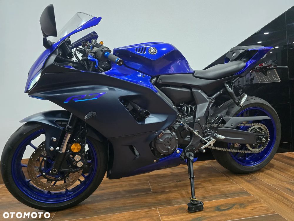 Yamaha R7 - 8