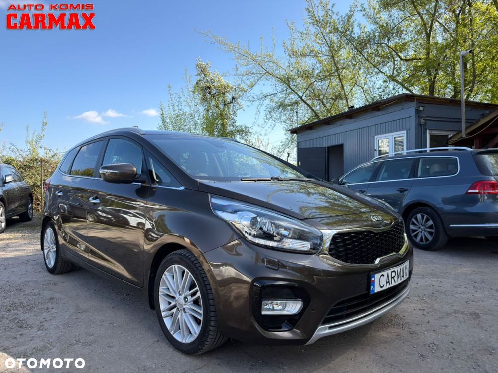 Kia Carens - 9
