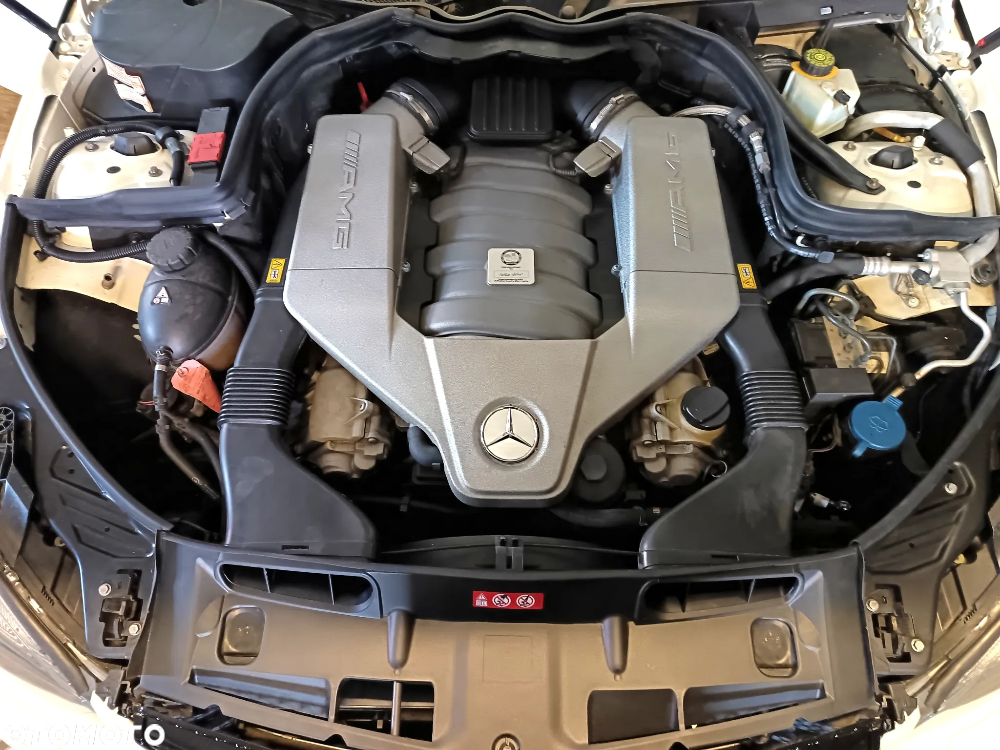 Mercedes-Benz Klasa C 63 AMG - 5