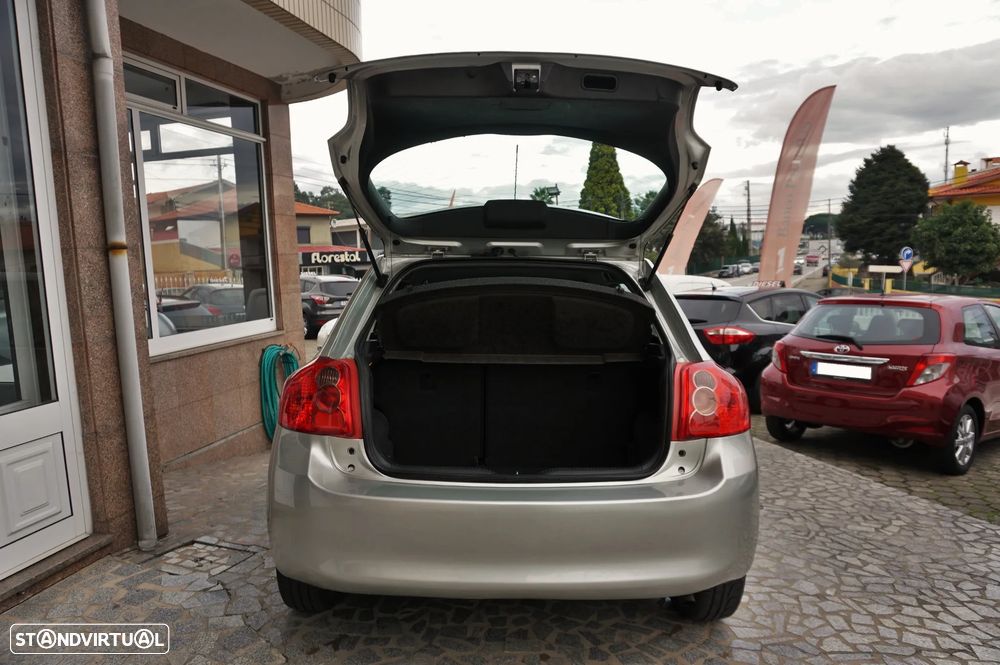 Toyota Auris 1.4 D-4D Comfort+Navi - 15