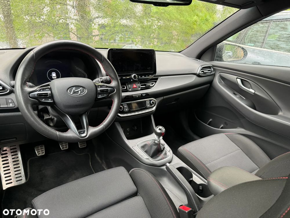 Hyundai i30 1.5 T-GDI 48V Classic + - 8