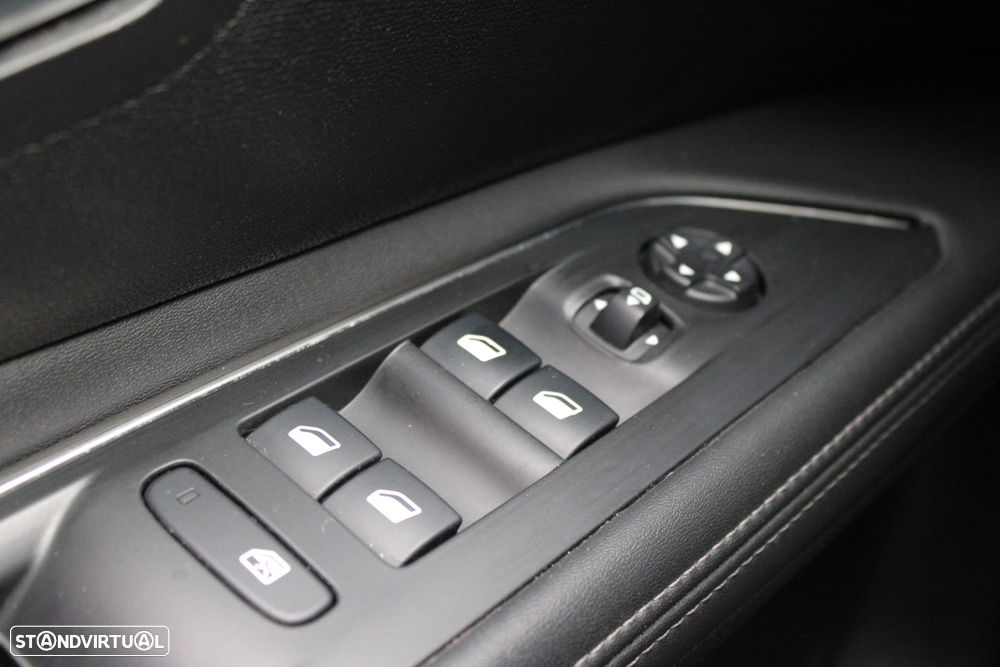 Peugeot 5008 PureTech 130 EAT8 Stop & Start Allure - 26