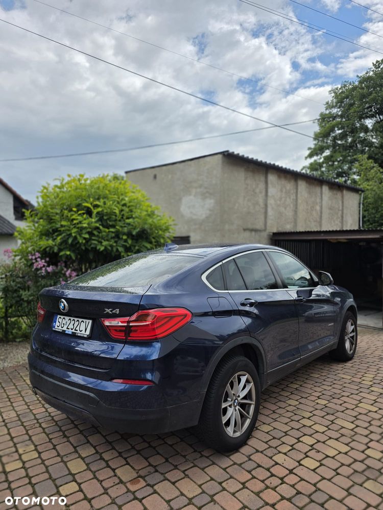 BMW X4 xDrive20i Advantage - 2