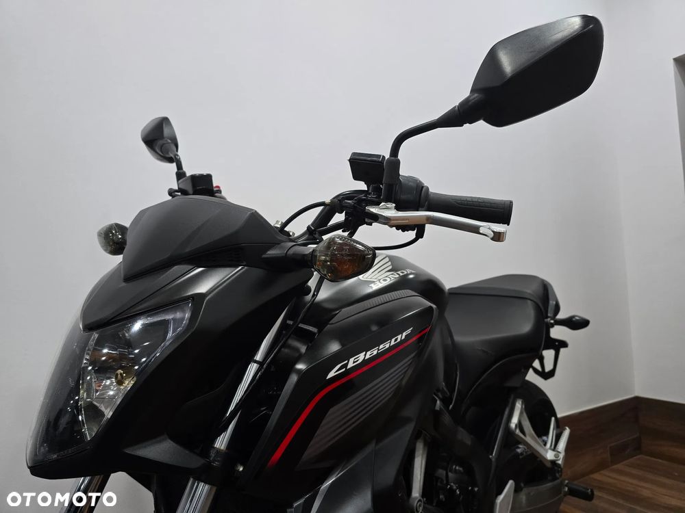 Honda CB - 22