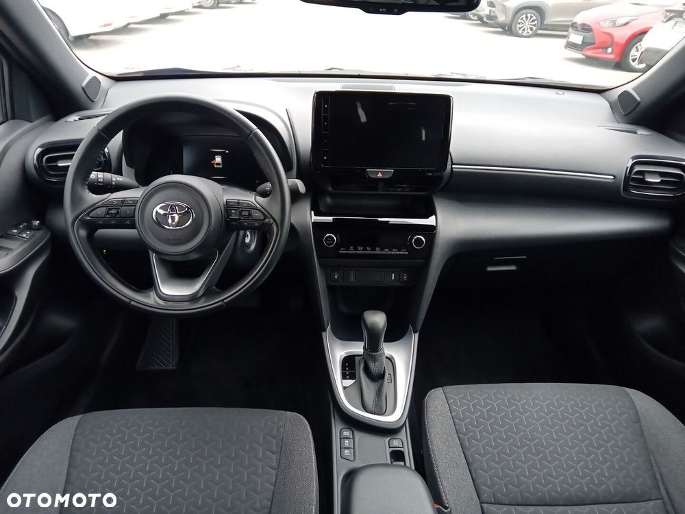 Toyota Yaris Cross - 16