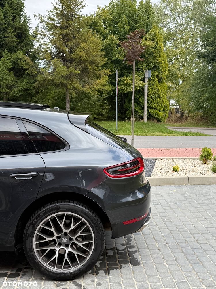 Porsche Macan - 3