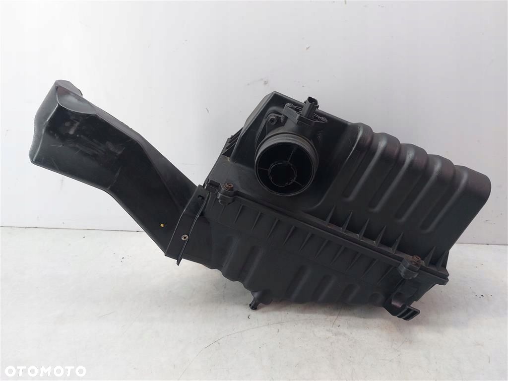 Filtr powietrza obudowa PRZEPŁYWOMIERZ Ssang Yong Rexton 2.7 XDI  2001-2006 - 1