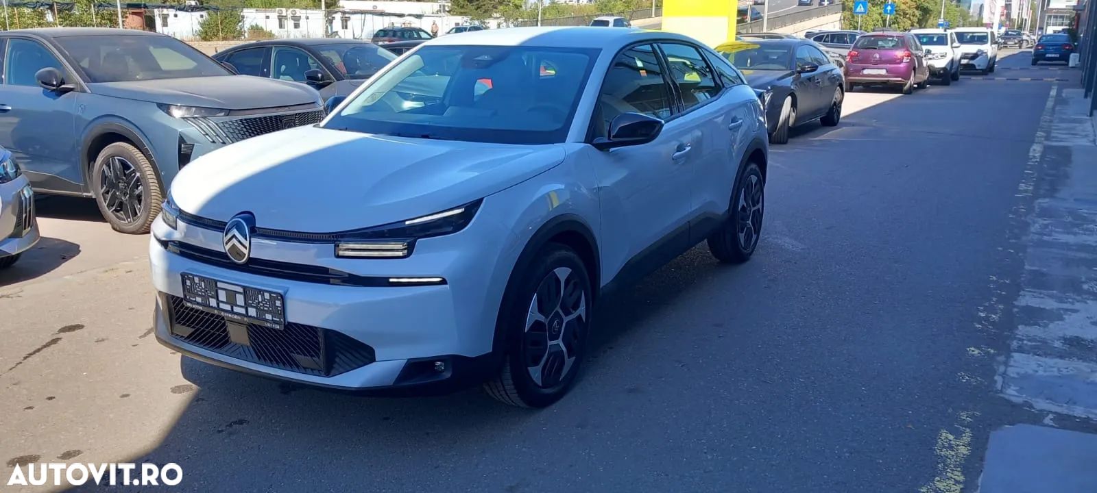 Citroën C4 1.2 eDCT6 MHEV PLUS - 1