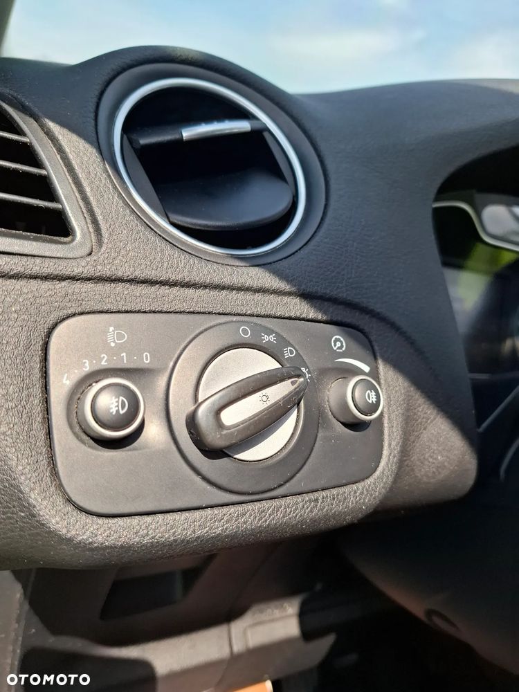 Ford S-Max - 17