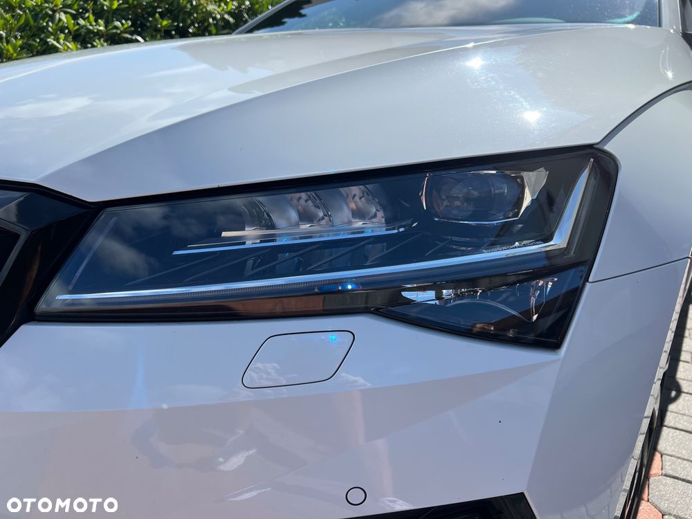 Skoda Superb 2.0 TSI Sportline DSG - 4