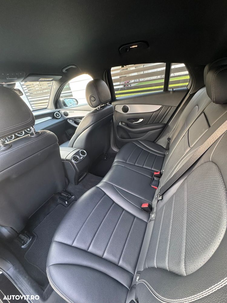 Mercedes-Benz GLC Coupe 250 4Matic 9G-TRONIC - 24