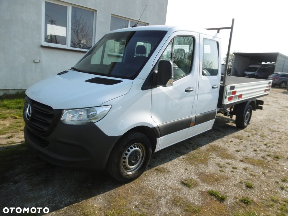 Mercedes-Benz Sprinter - 2