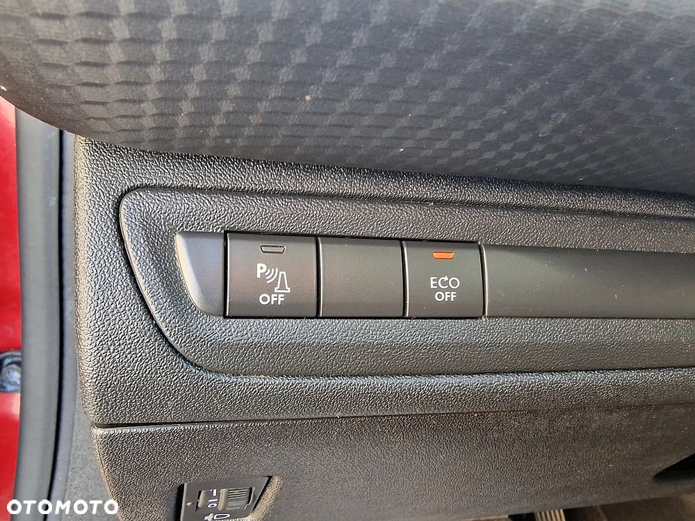 Peugeot 2008 PureTech 110 GPF Stop&Start EAT6 Style - 15
