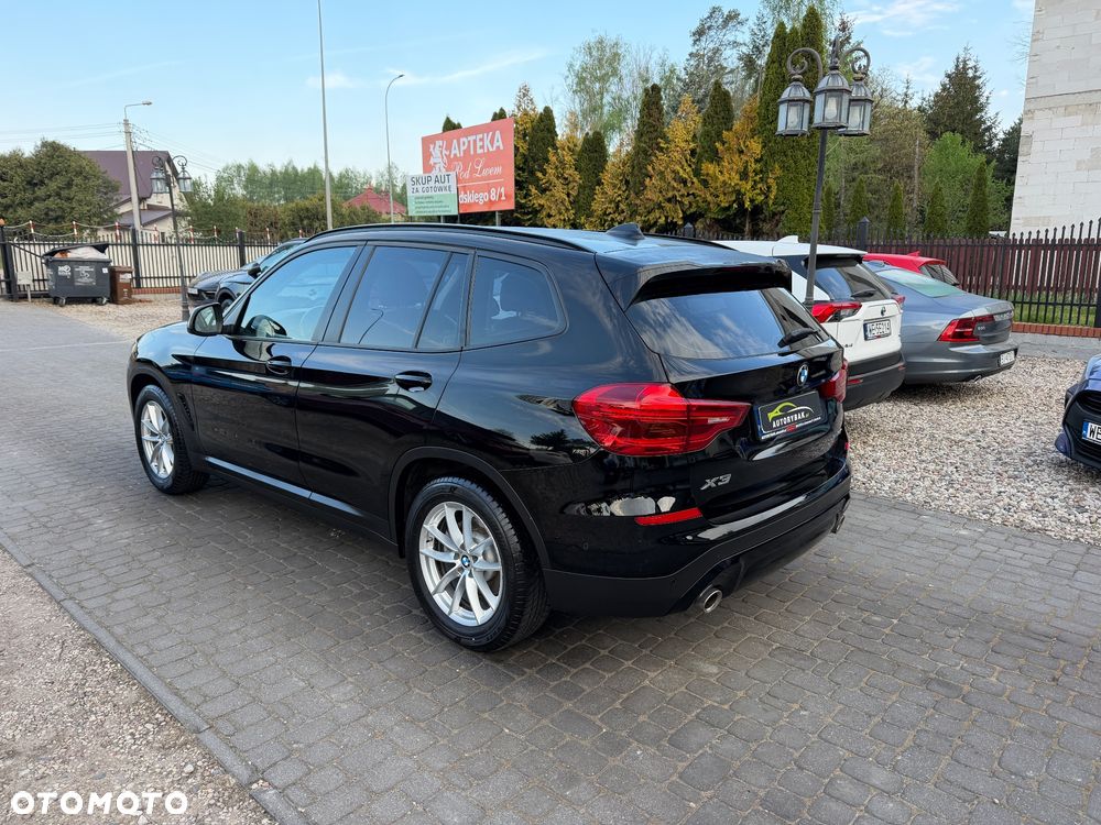 BMW X3 xDrive20i sport - 32