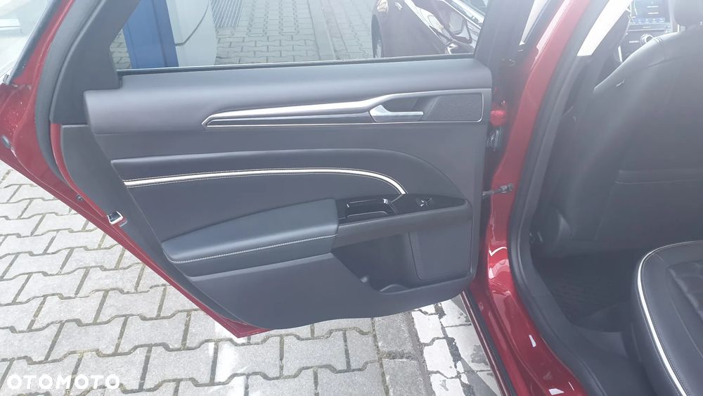 Ford Mondeo 2.0 EcoBlue Vignale - 14