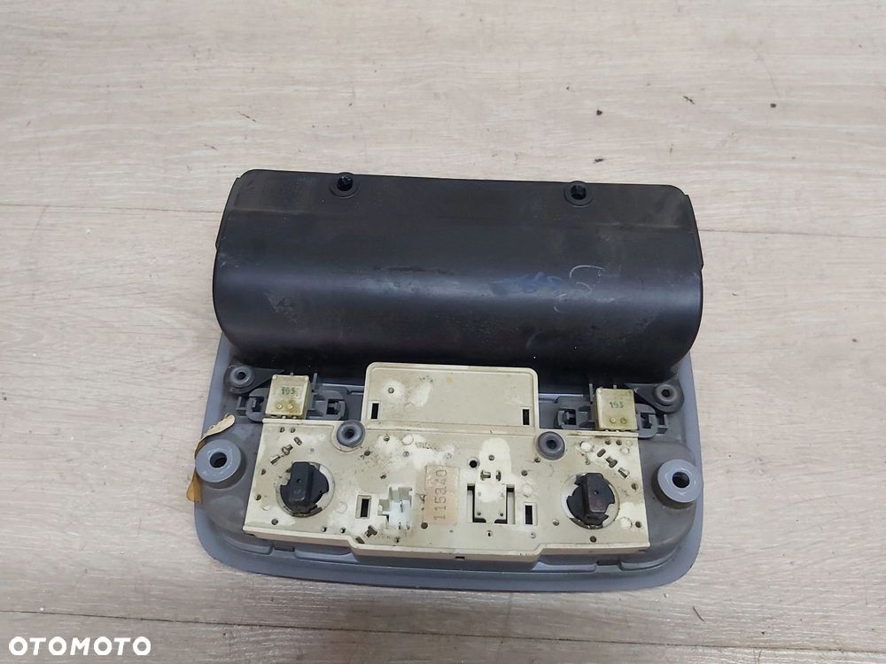 Honda CR-V II RD Lampka podsufitki schowek VA8872 820176 - 2