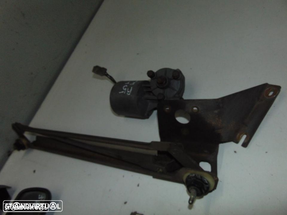 Renault 5 1º modelo tenho todas as peças deste carro - 4