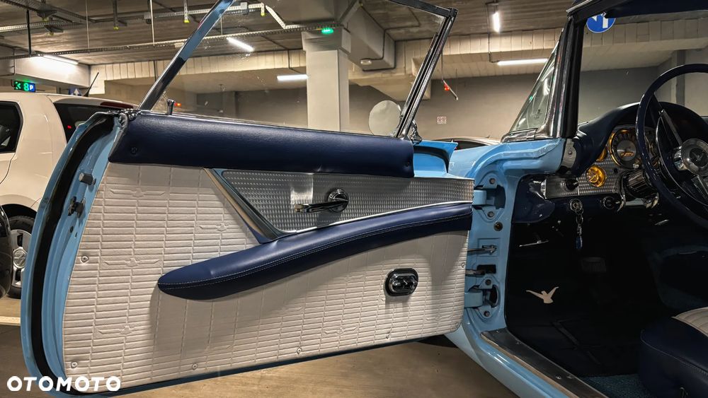 Ford Thunderbird - 28