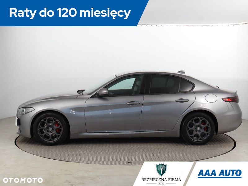 Alfa Romeo Giulia - 4