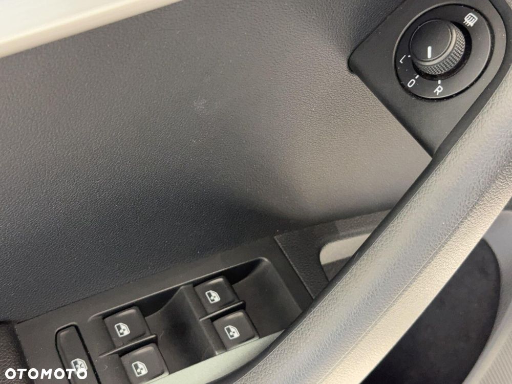 Skoda Octavia 1.6 TDI SCR Ambition - 11