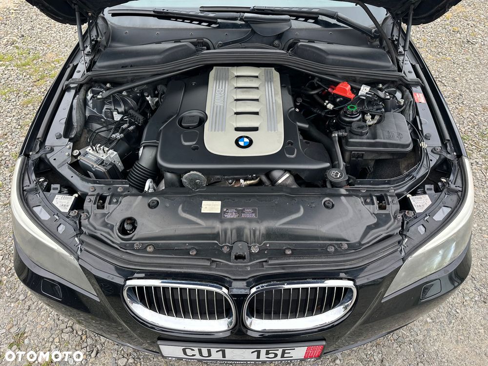 BMW Seria 5 530d xDrive - 11