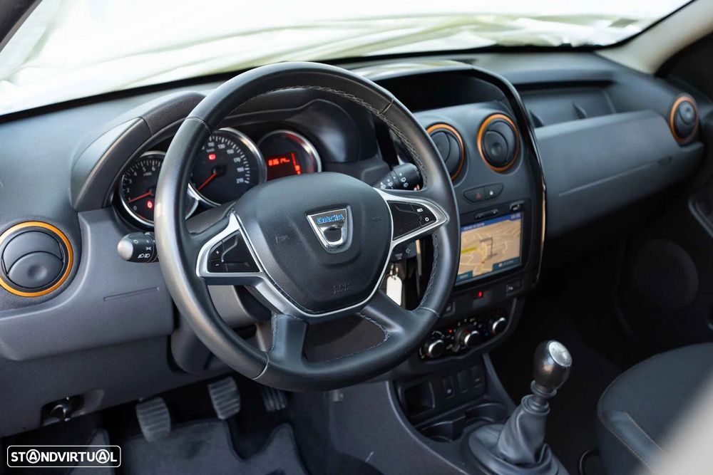 Dacia Duster 1.2 TCe SL Explorer - 26