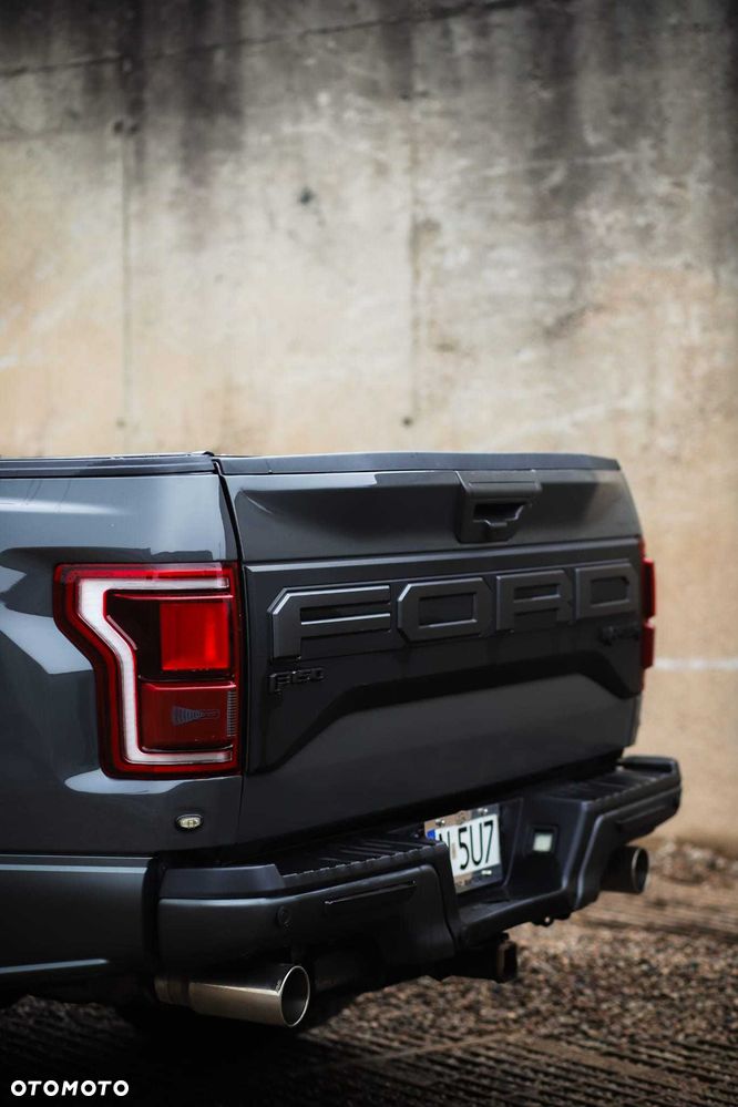Ford F150 - 4