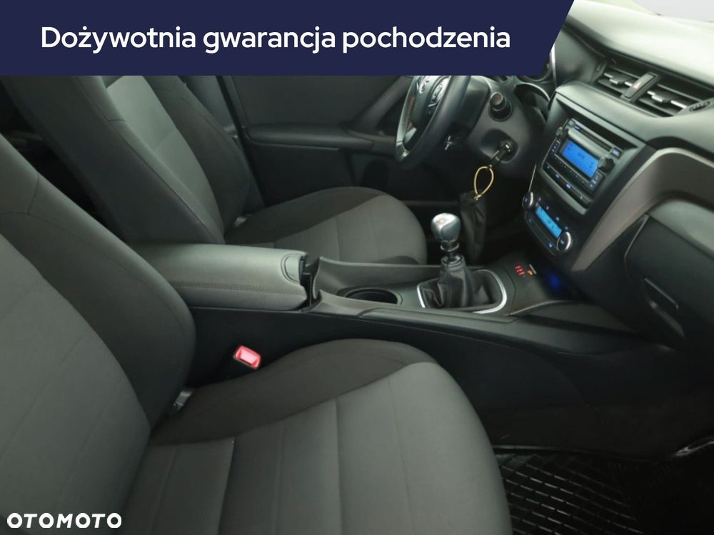 Toyota Avensis - 9