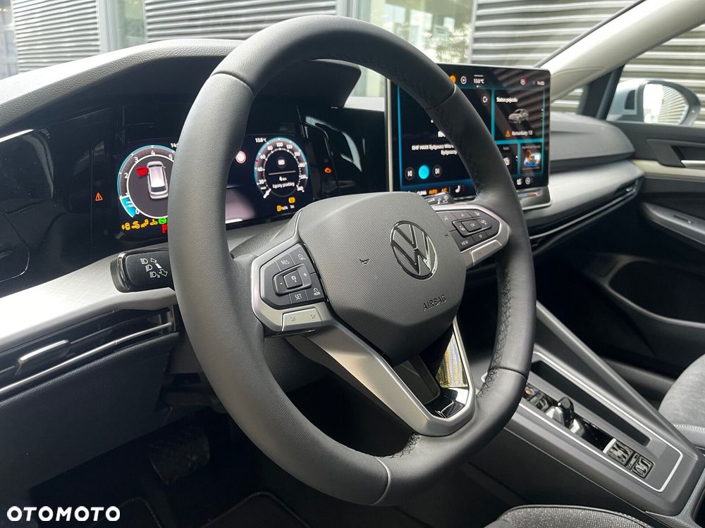 Volkswagen Golf - 13