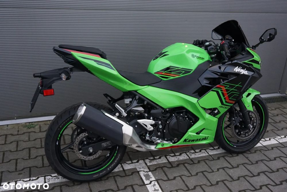 Kawasaki Ninja 400 - 3
