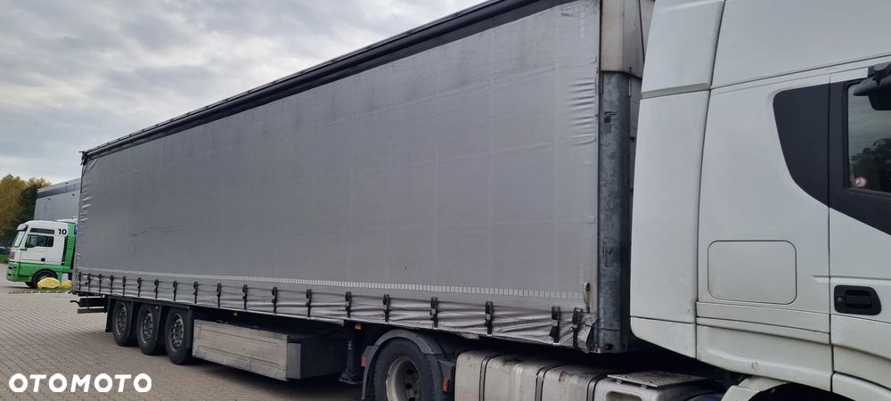 Schmitz Cargobull Varios, koła 385/55/22,5 - 7