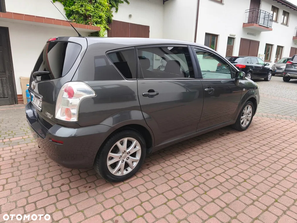Toyota Corolla Verso 1.8 Team - 9